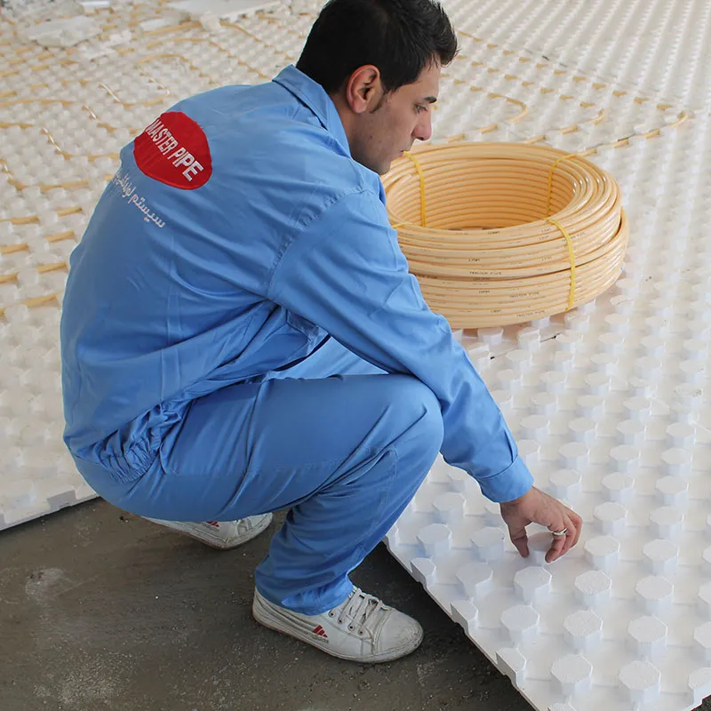  مراحل طراحی و اجرای سیستم گرمایش از کف استخر 