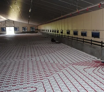 سیستم گرمایش از کف مرغداری